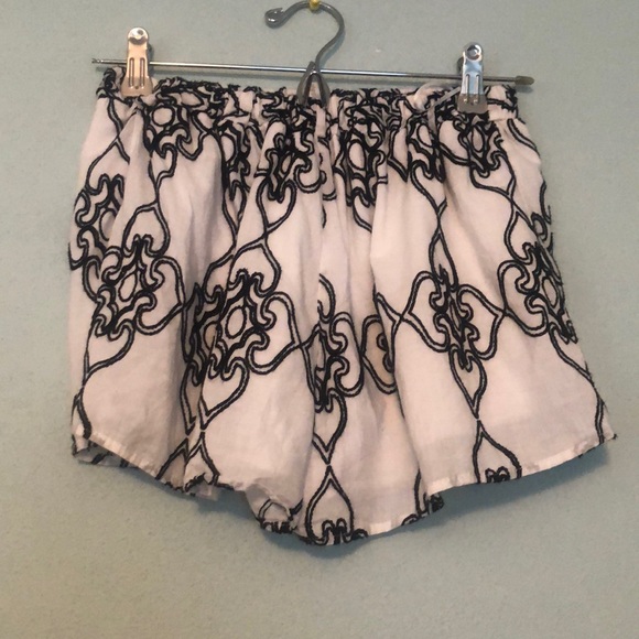 Two piece set - Picture 3 of 4